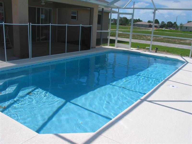 Pool mit Babyfence